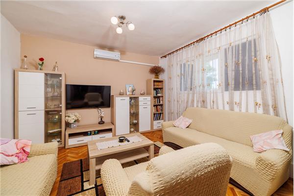 Apartment A1, for 6 persons