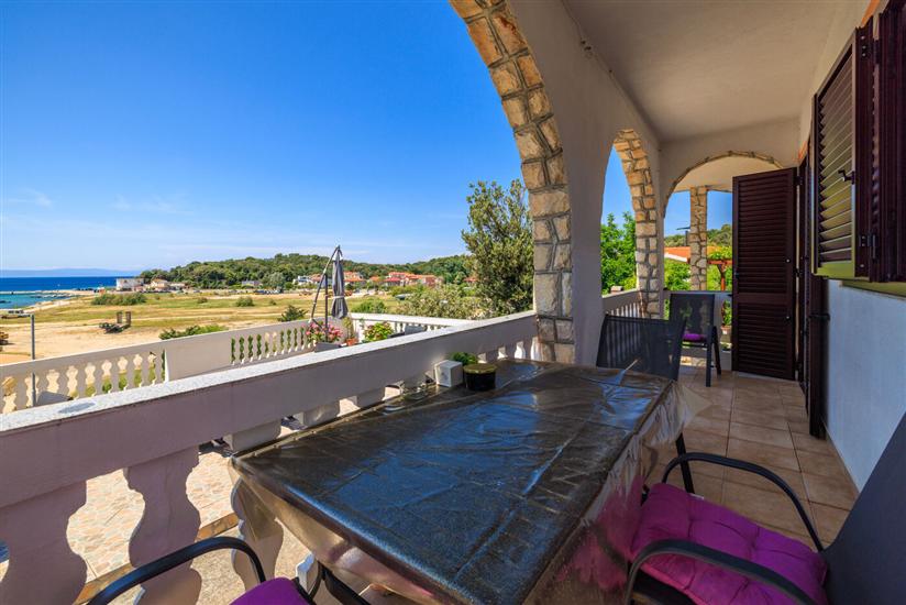 Apartment A1, for 6 persons