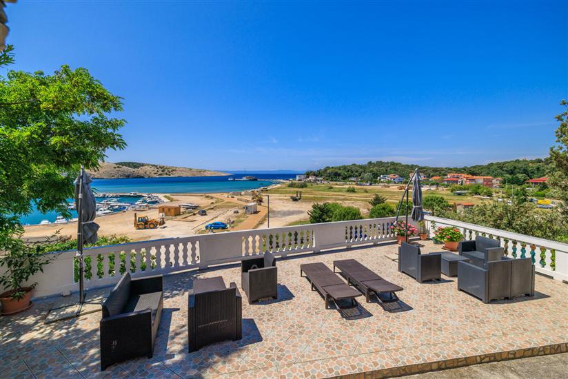 Apartment A1, for 6 persons