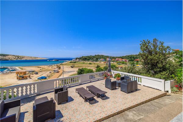 Apartment A1, for 6 persons