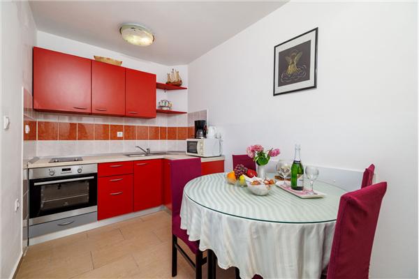 Apartment A2, for 5 persons