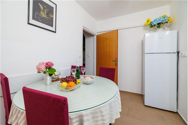 Apartment A2, for 5 persons
