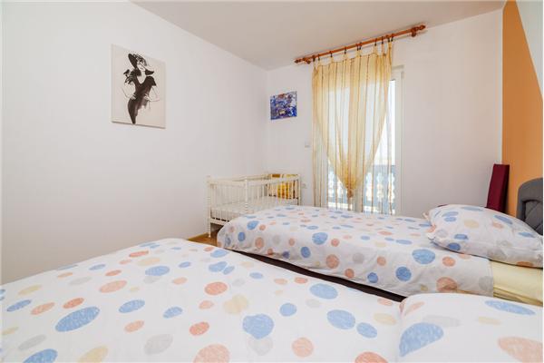 Apartment A2, for 5 persons