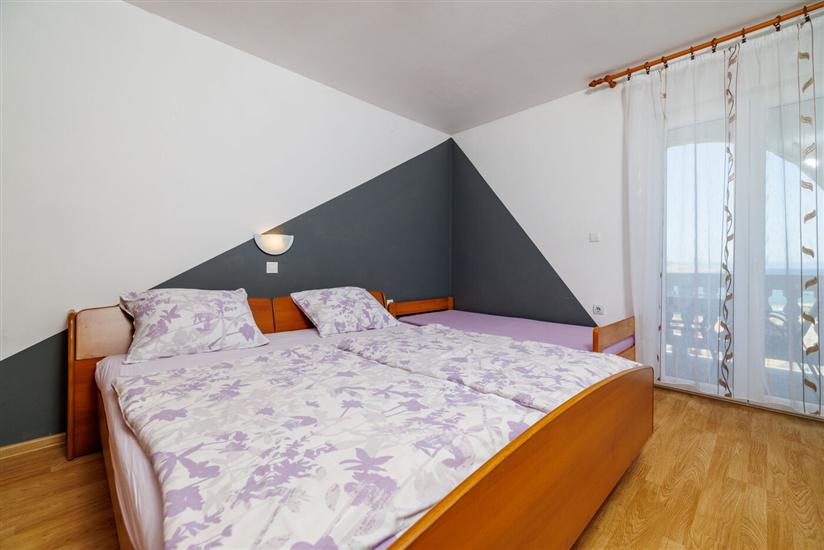 Apartment A2, for 5 persons
