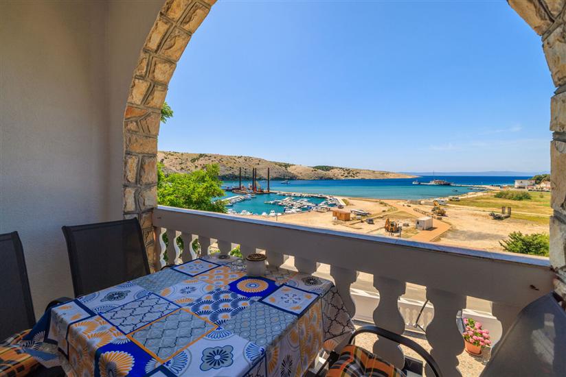 Apartment A2, for 5 persons