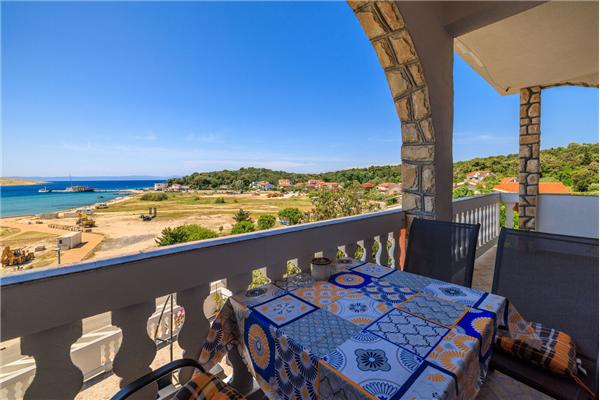 Apartment A2, for 5 persons