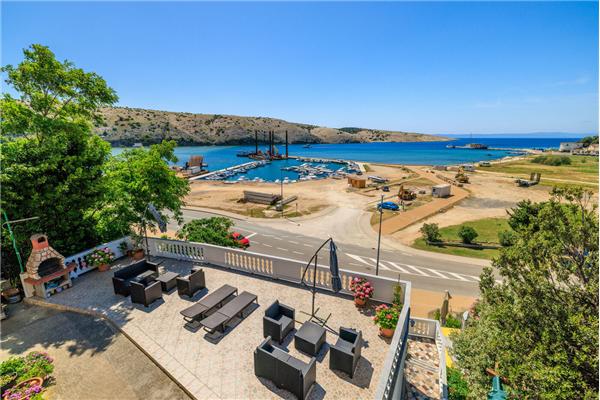 Apartment A2, for 5 persons