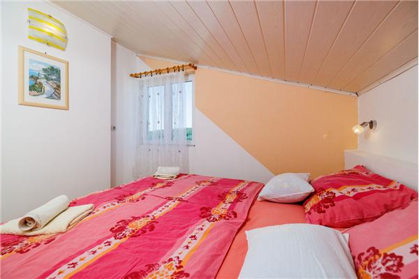 Apartment A4, for 6 persons