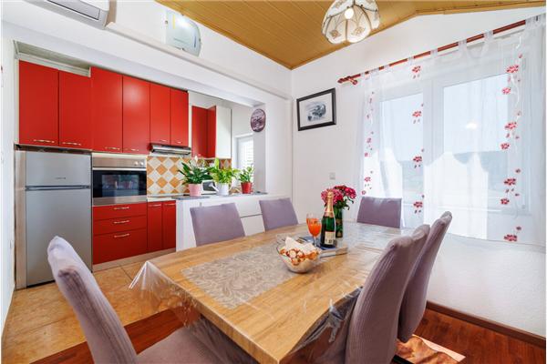 Apartment A4, for 6 persons