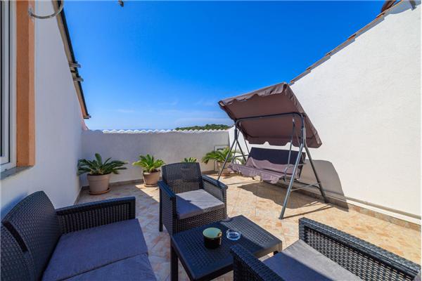 Apartment A4, for 6 persons