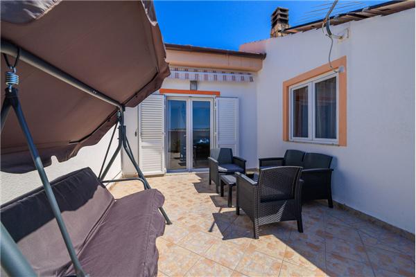 Apartment A4, for 6 persons