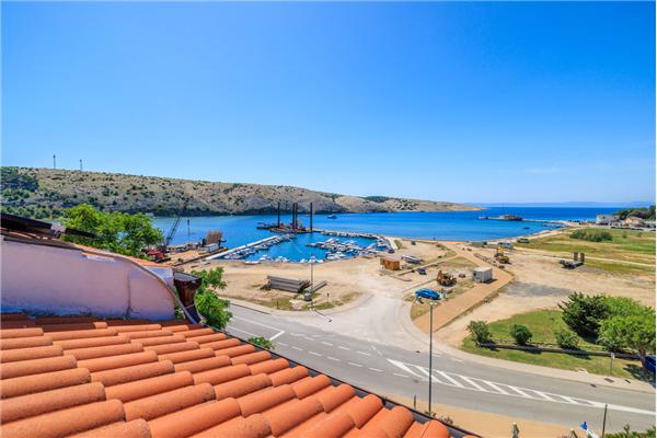 Apartment A4, for 6 persons