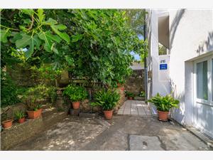 Ferienwohnungen Jug Lopar - Insel Rab, Größe 30,00 m2, Entfernung vom Ortszentrum (Luftlinie) 500 m