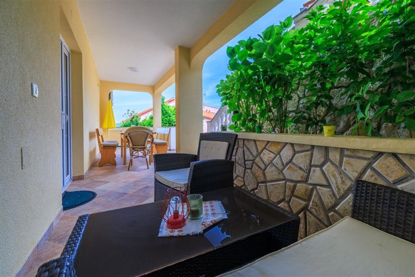 Apartman A2, na 8 osebe