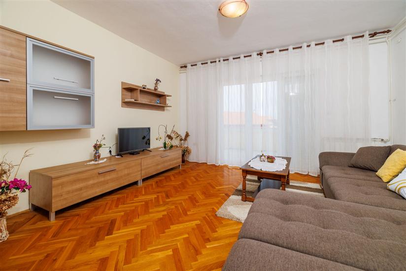 Apartman A2, na 8 osebe