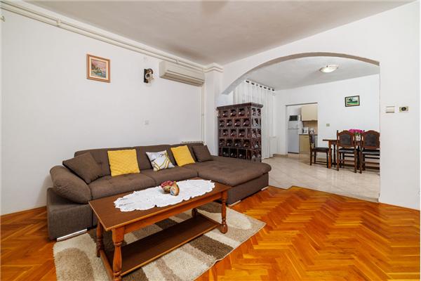 Apartman A2, na 8 osebe