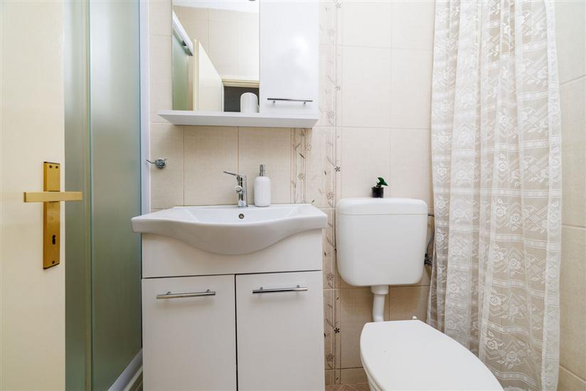 Apartman A2, na 8 osebe