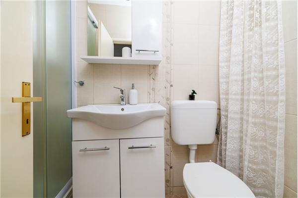 Apartman A2, na 8 osebe