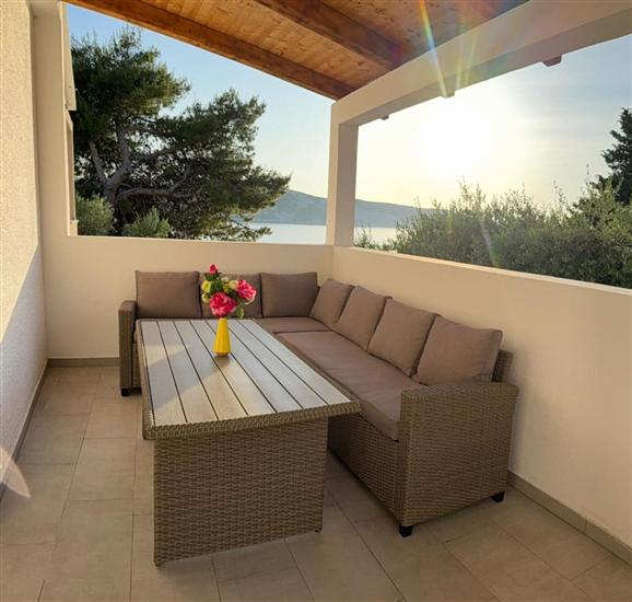 Apartment A1, for 8 persons