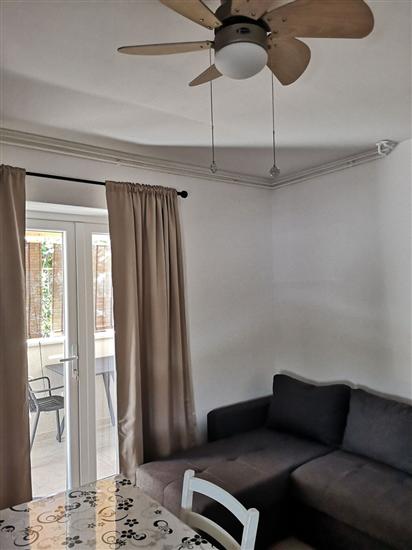 Apartment A2, for 3 persons