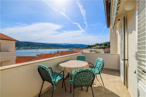 Apartment A2, for 4 persons