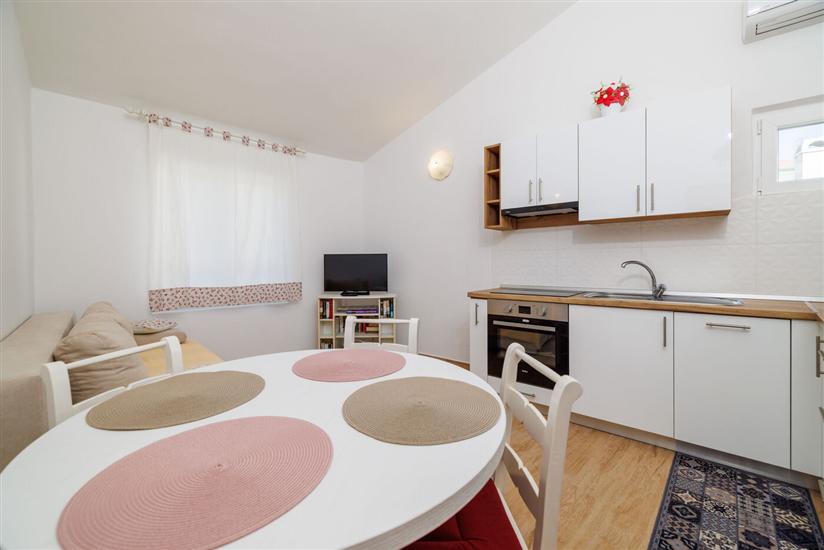 Apartment A2, for 4 persons