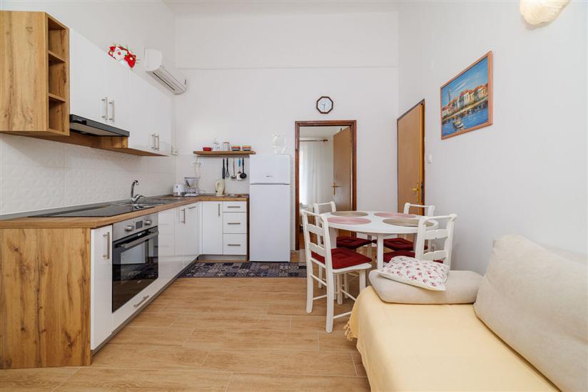 Apartment A2, for 4 persons
