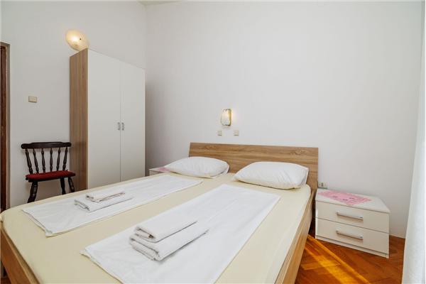 Apartment A2, for 4 persons