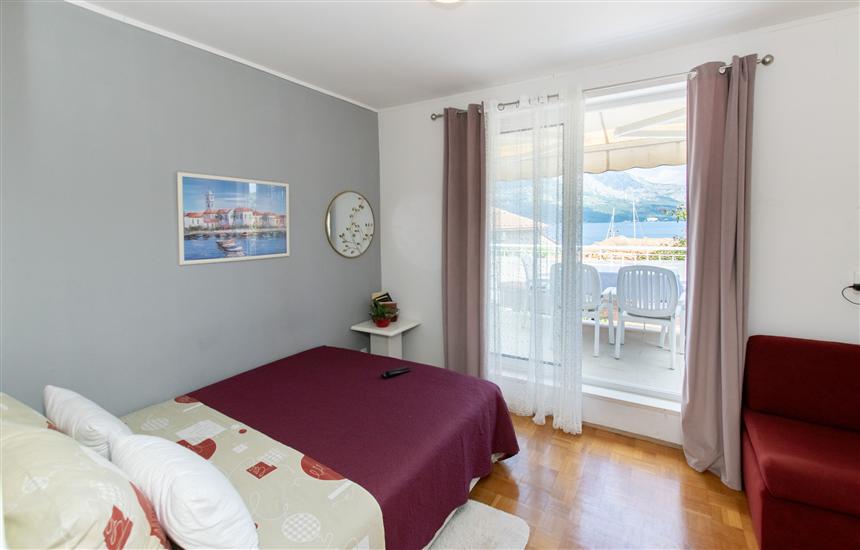 Apartment A1, for 5 persons