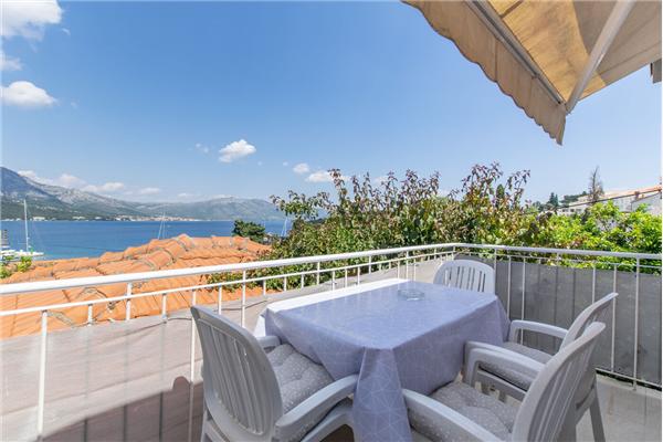 Apartment A1, for 5 persons