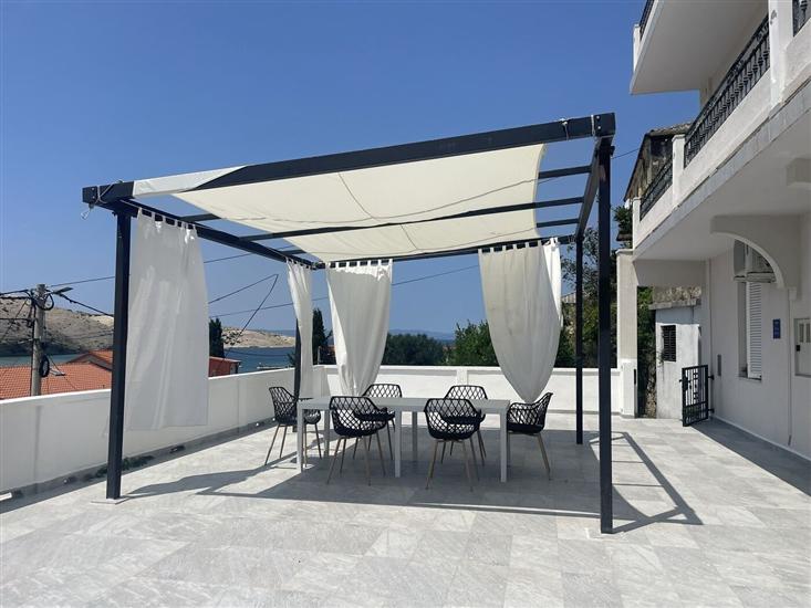 Apartment A2, for 5 persons