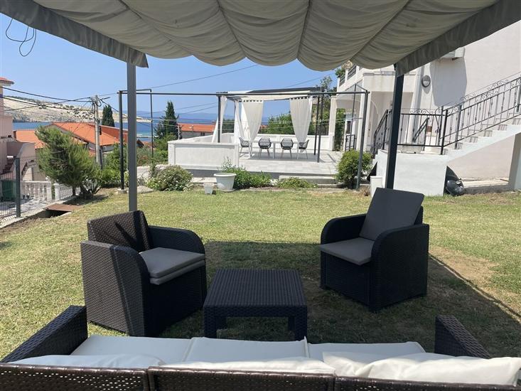 Apartment A2, for 5 persons