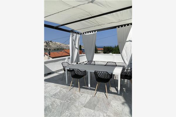 Apartment A2, for 5 persons