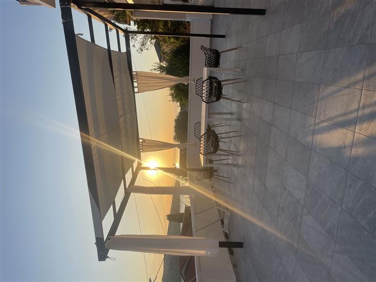 Apartment A2, for 5 persons