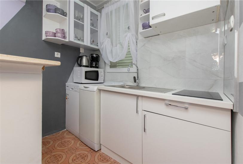 Apartment A2, for 3 persons