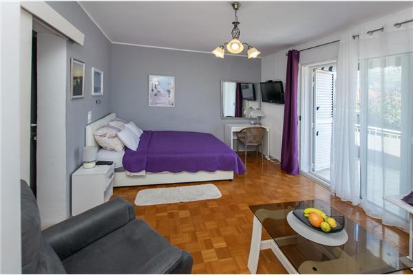 Apartment A2, for 3 persons