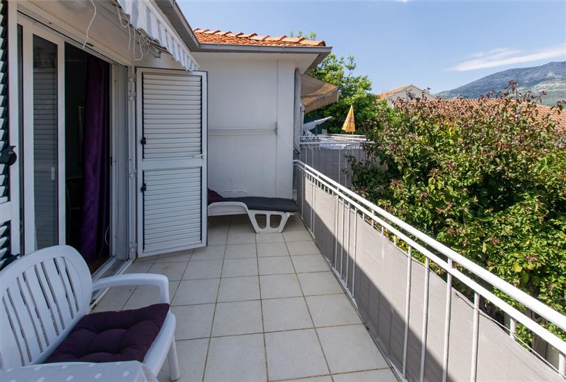 Apartment A2, for 3 persons