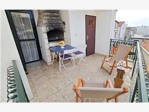 House Brunac Vodice, Stone house, Size 72.00 m2, Airline distance to town centre 150 m