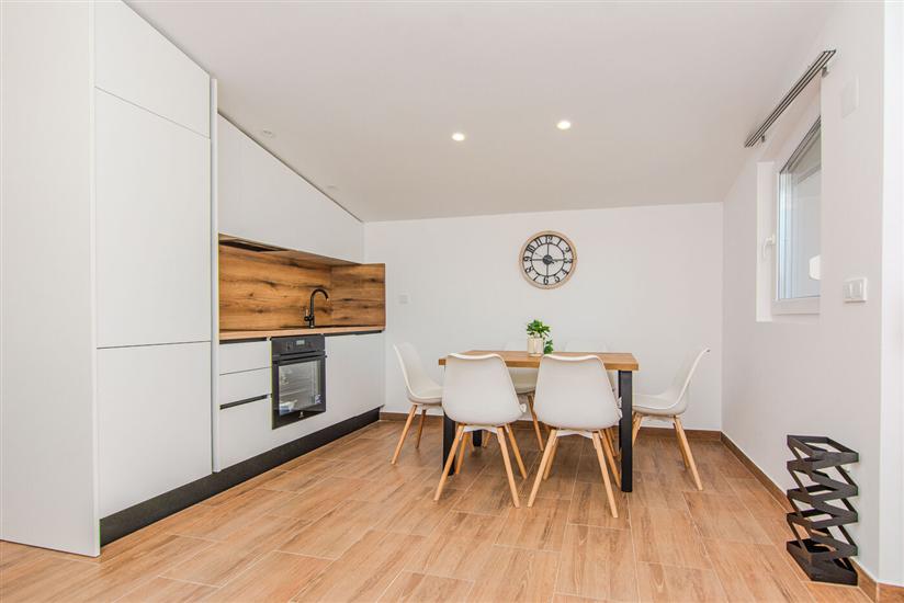 Apartment A2, for 4 persons