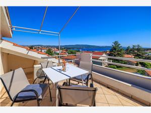 Apartments Info Krk - island Krk, Size 22.00 m2, Airline distance to town centre 250 m
