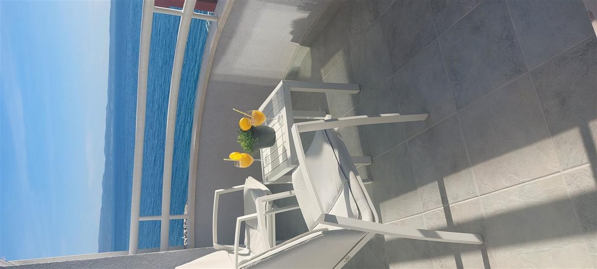 Apartment A1, for 6 persons