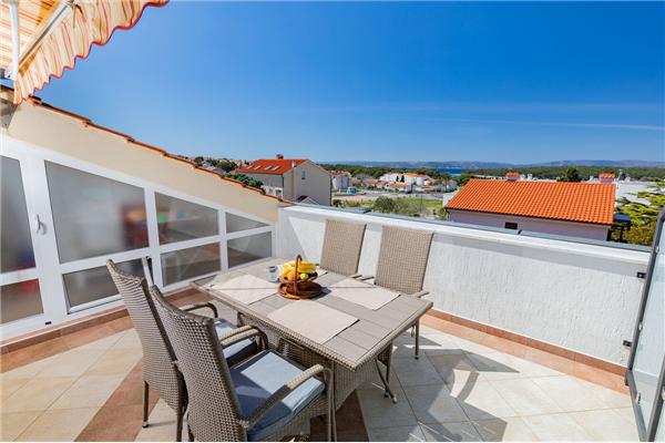 Apartment A2, for 3 persons