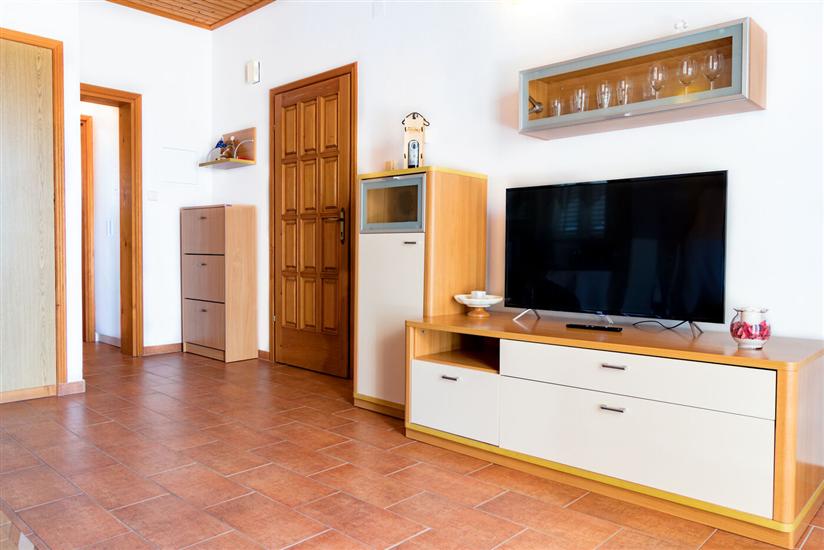Apartment A2, for 3 persons