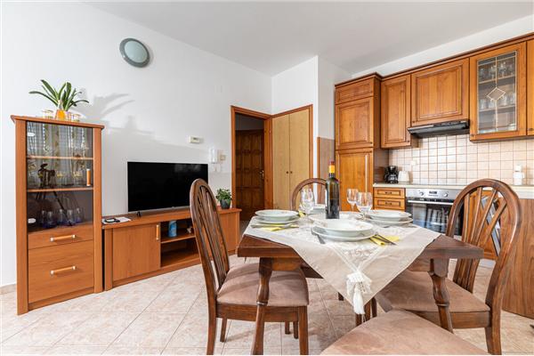 Apartment A3, for 5 persons