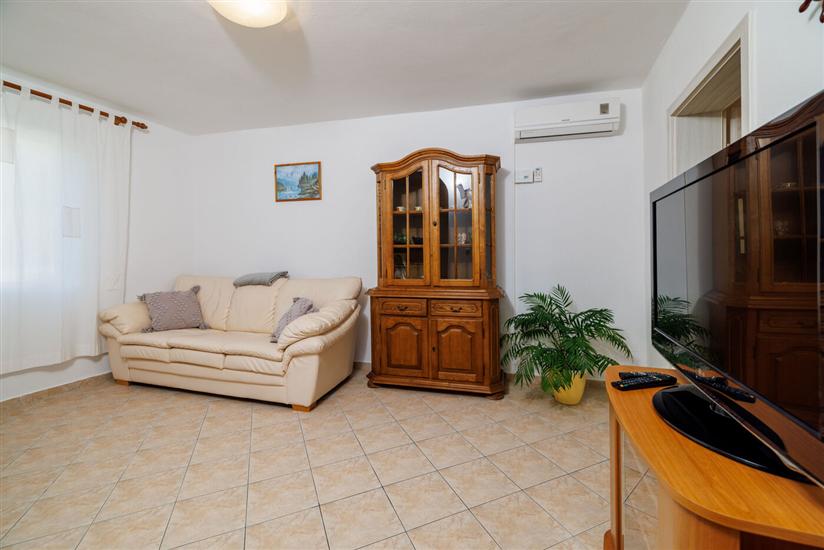 Apartment A5, for 3 persons
