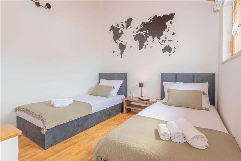 House K1, for 6 persons