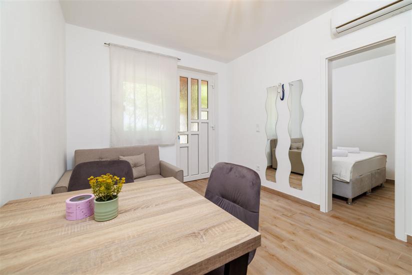 Apartment A1, for 3 persons