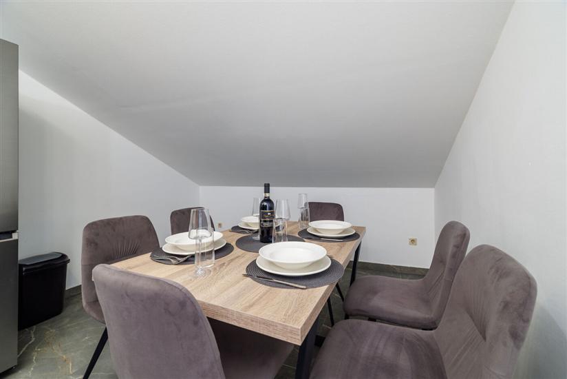 Apartment A4, for 4 persons