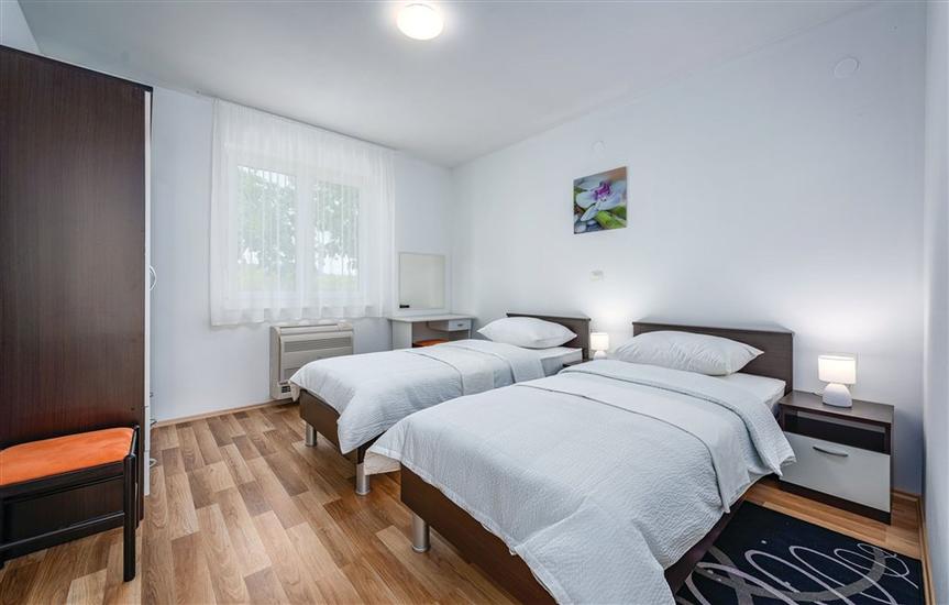 House K1, for 8 persons