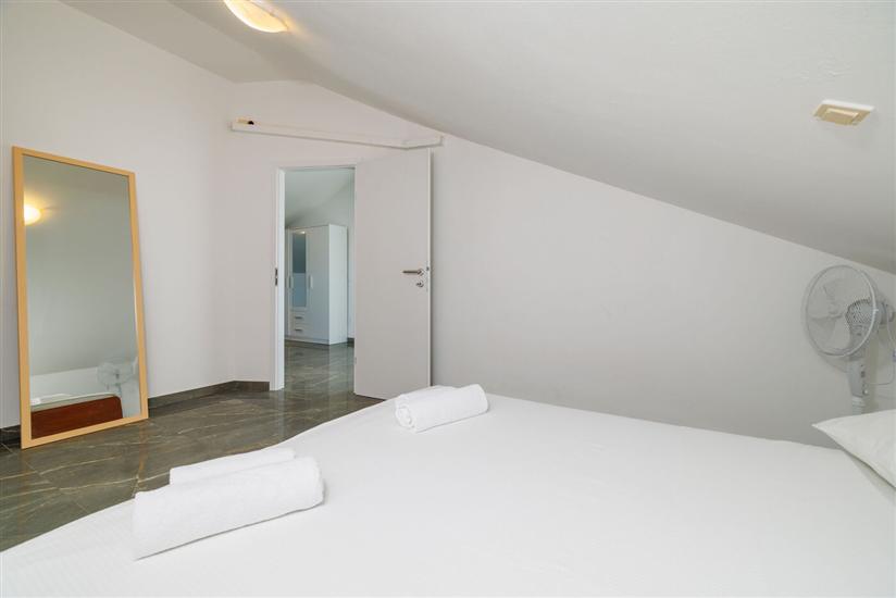 Apartment A4, for 4 persons